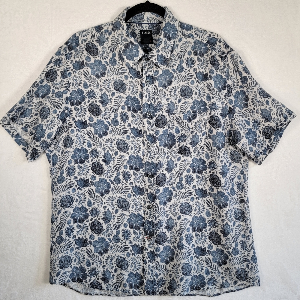 Benson Blue Floral Short Sleeve Button-Down Shirt, Size L
